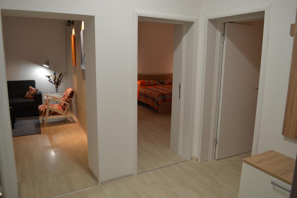 Lazarus Apartment Skopje Esterno foto