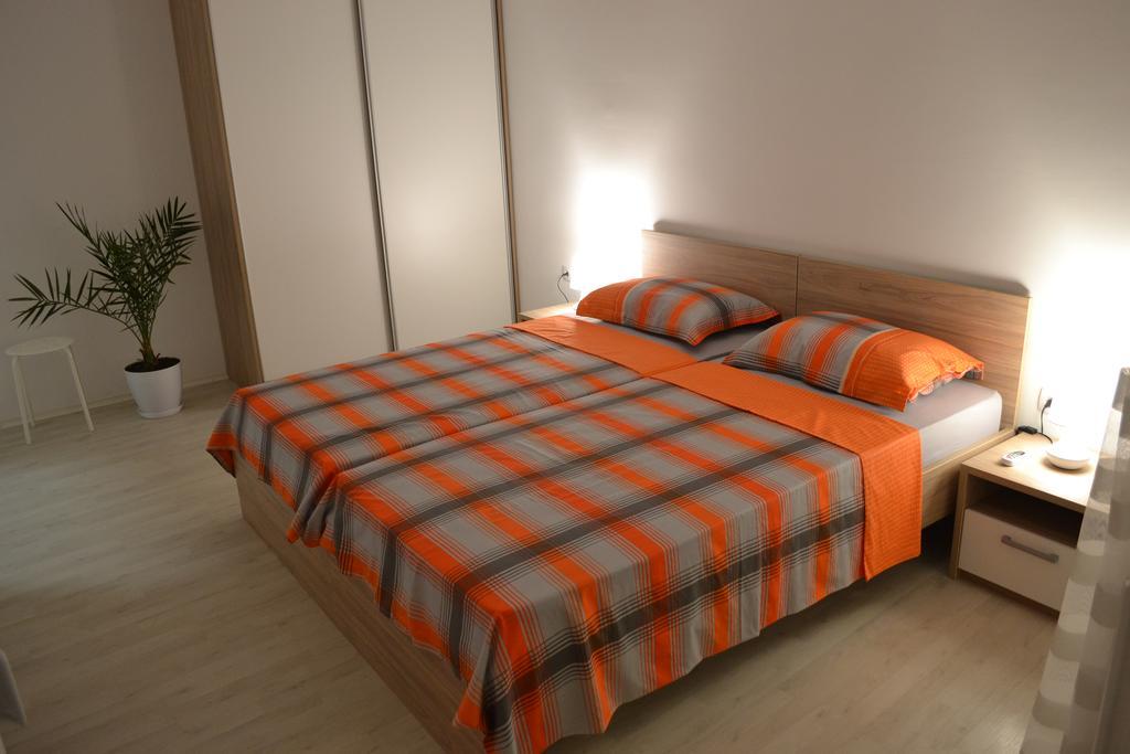 Lazarus Apartment Skopje Esterno foto